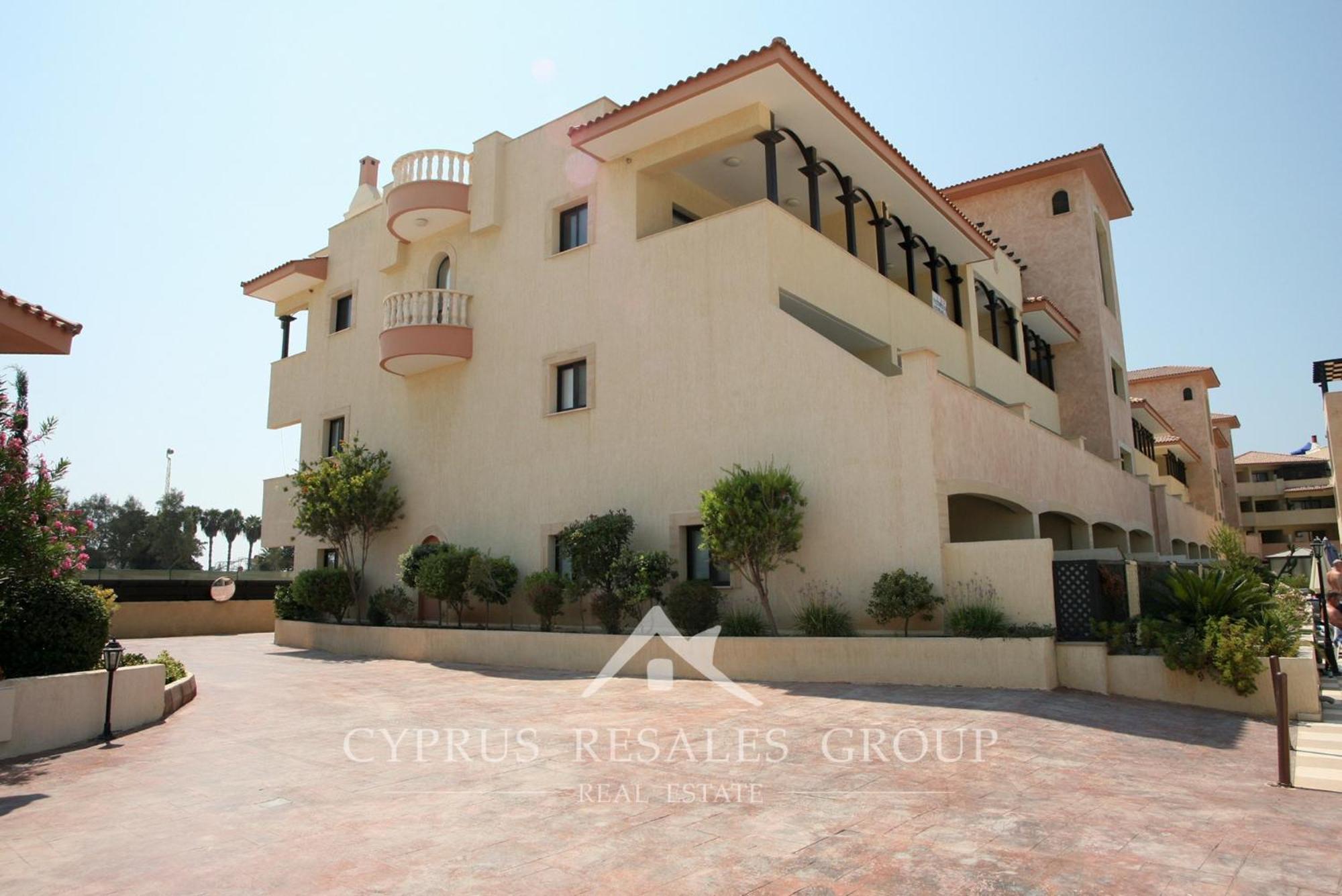 Pool Side 2 Bedroom Queens Gardens Complex بافوس المظهر الخارجي الصورة