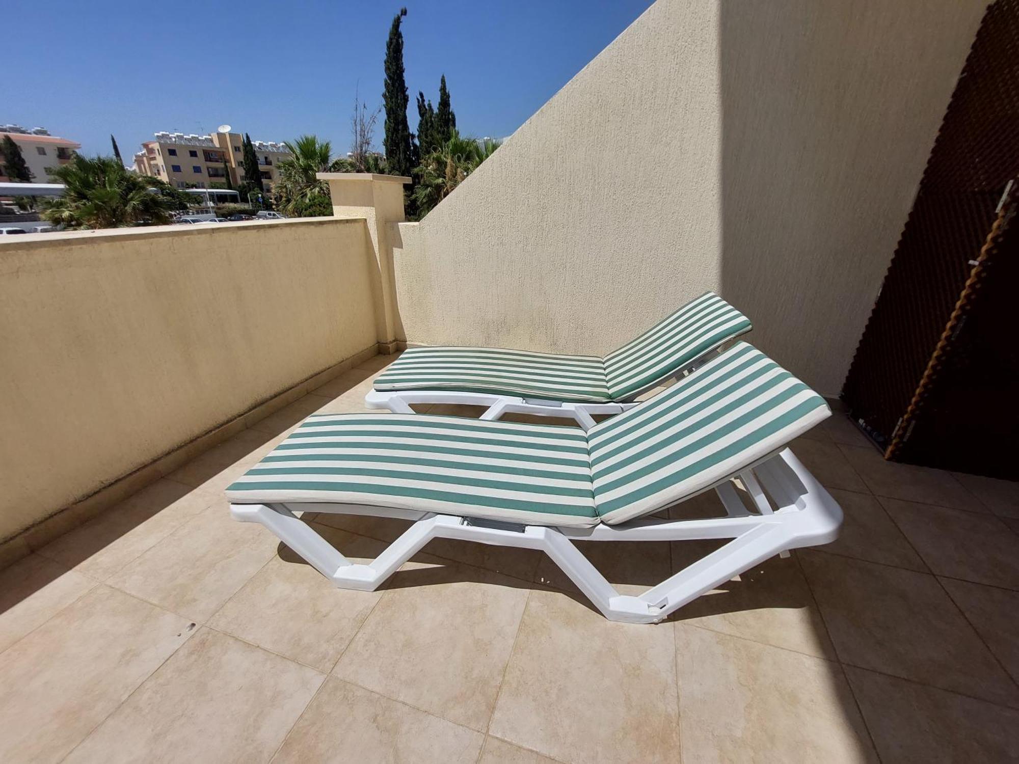 Pool Side 2 Bedroom Queens Gardens Complex بافوس المظهر الخارجي الصورة