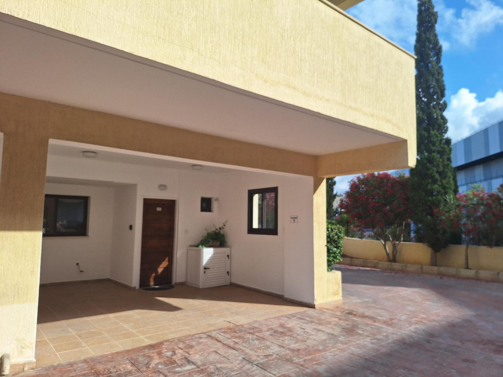 Pool Side 2 Bedroom Queens Gardens Complex بافوس المظهر الخارجي الصورة